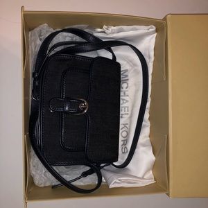 Michael Kors Cooper Small Crossbody Dark Denim